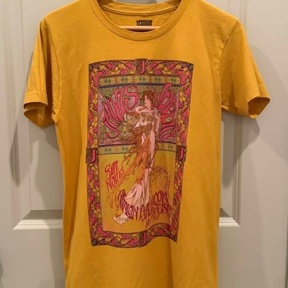 American Classics Janis Joplin Avalon Ballroom 1967 Graphic T-Shirt Yellow Small